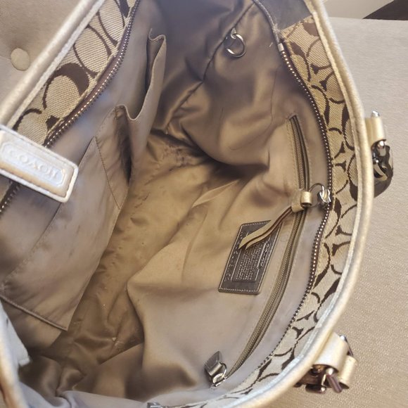 Coach Tote - Picture 4 of 6